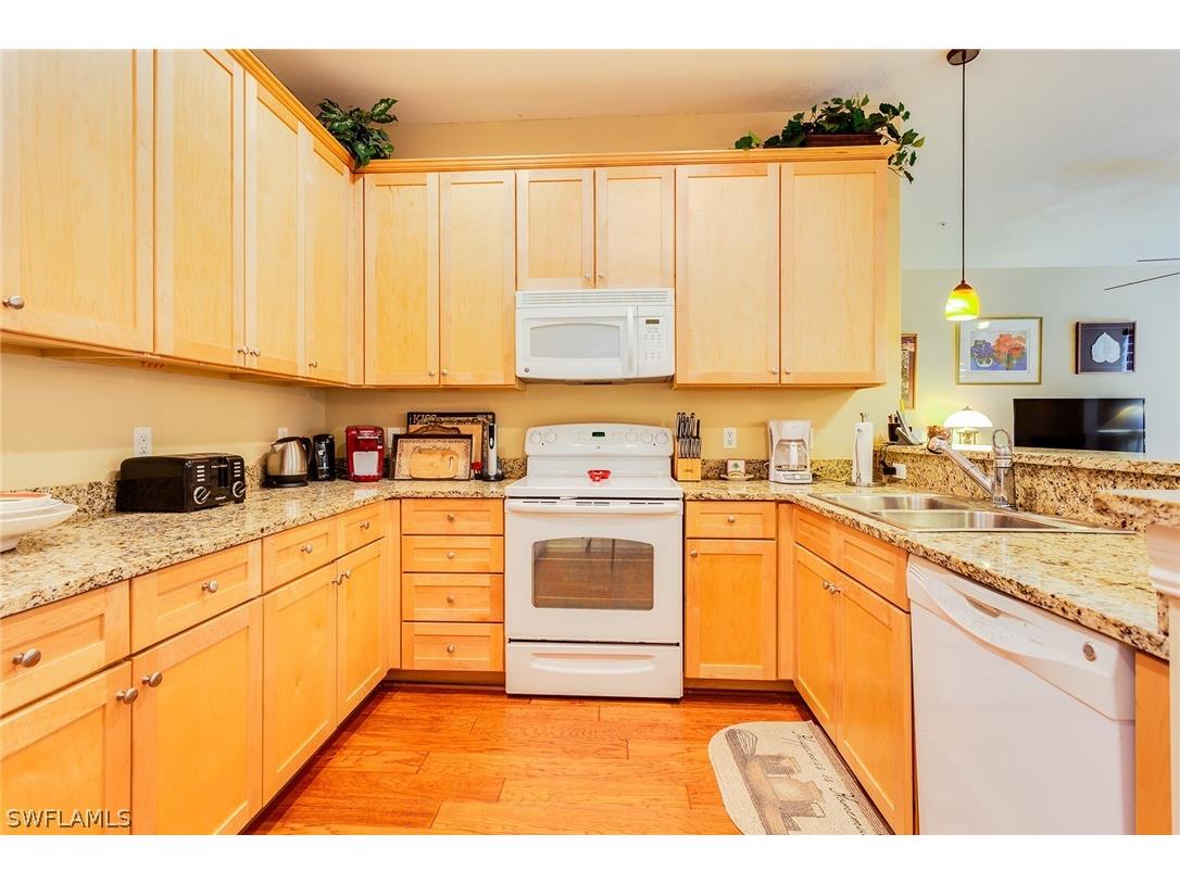 9088 Chula Vista Street #108-3 Naples FL 34113 226012638 image12