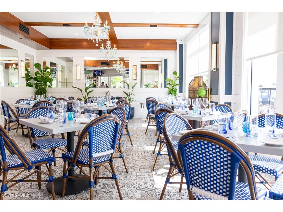 909 10th Street S Naples FL 34102 225062040 image12