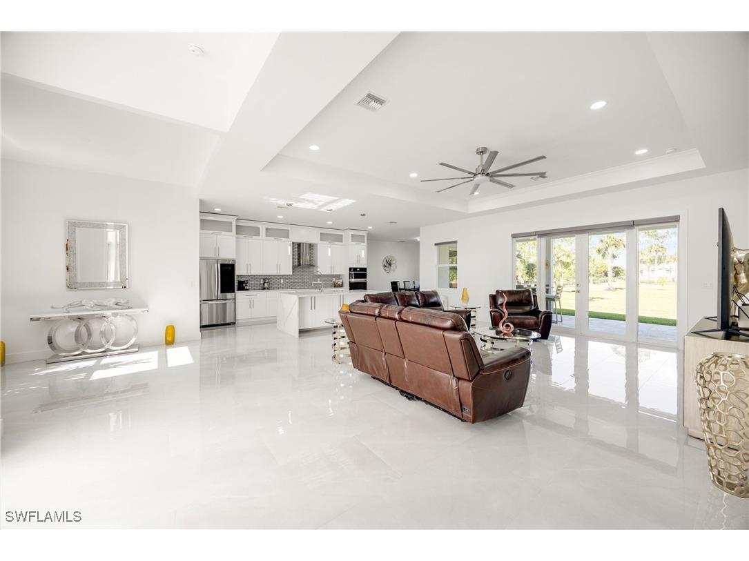 909 8th Street SE Naples FL 34117 226000421 image8