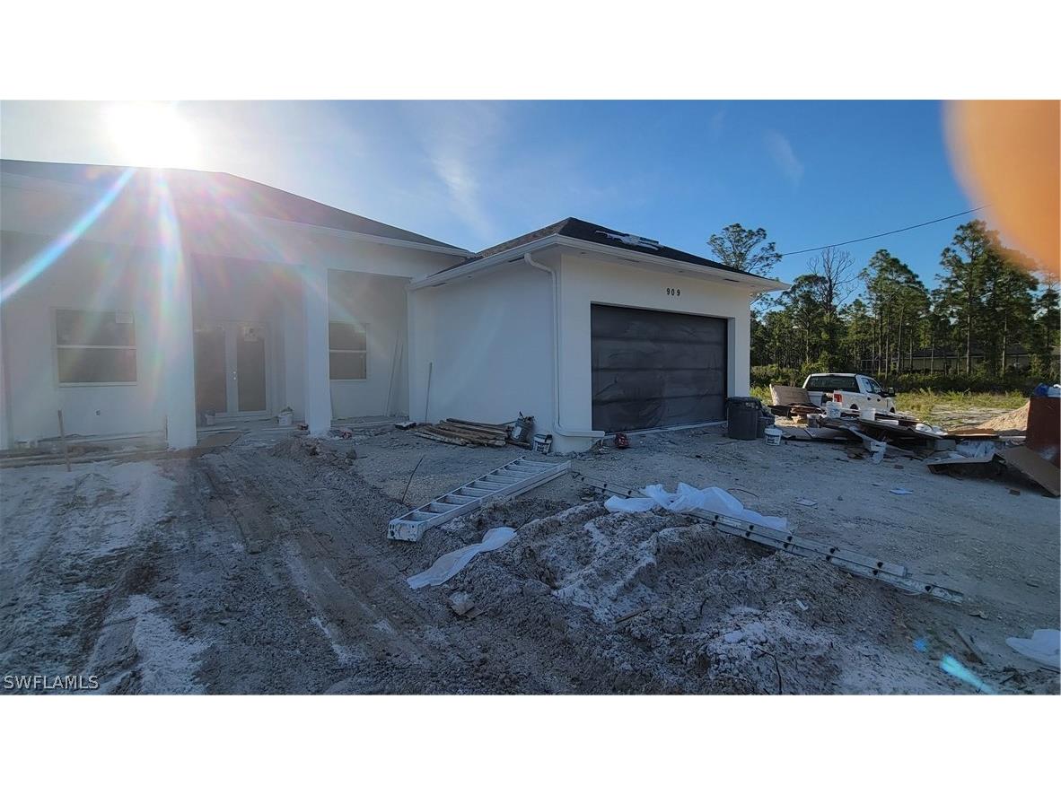 909 Dixie Avenue Lehigh Acres FL 33972 224029305 image1