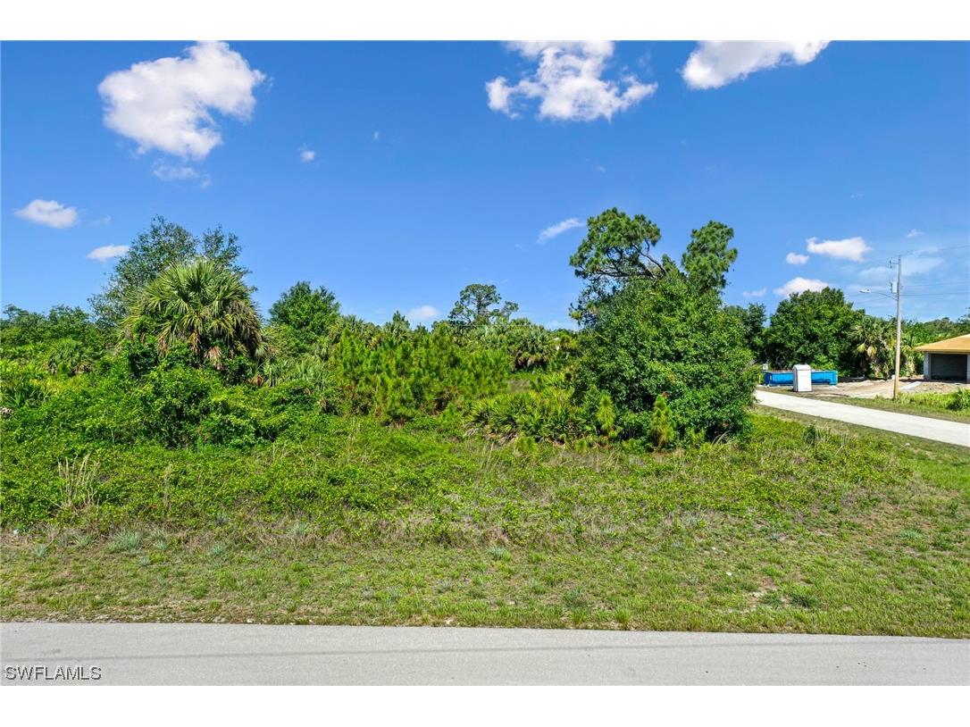 909 Marilyn Avenue S Lehigh Acres FL 33974 223041594 image1