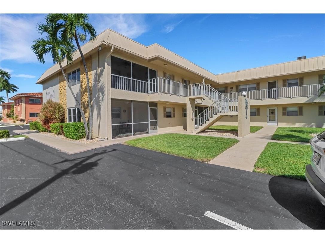 909 SE 46th Lane #101 Cape Coral FL 33904 224061970 image1