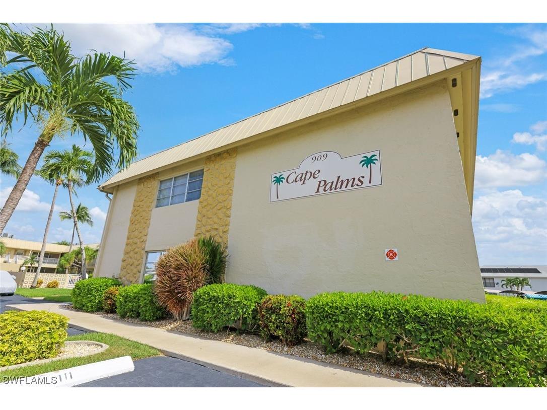 909 SE 46th Lane #110 Cape Coral FL 33904 223050768 image1
