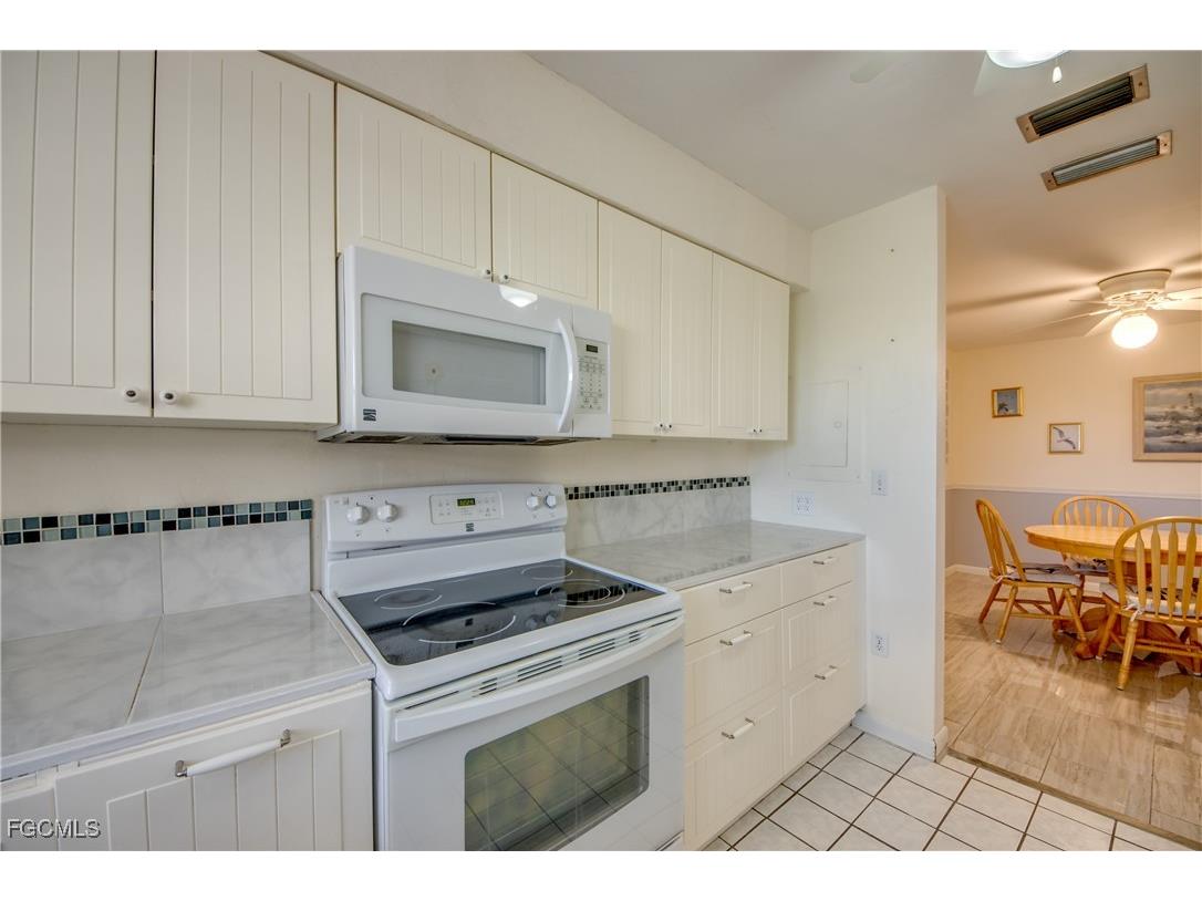 909 SE 46th Lane #202 Cape Coral FL 33904 2025003329 image17