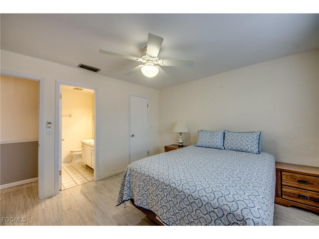 909 SE 46th Lane #202 Cape Coral FL 33904 2025003329 image20