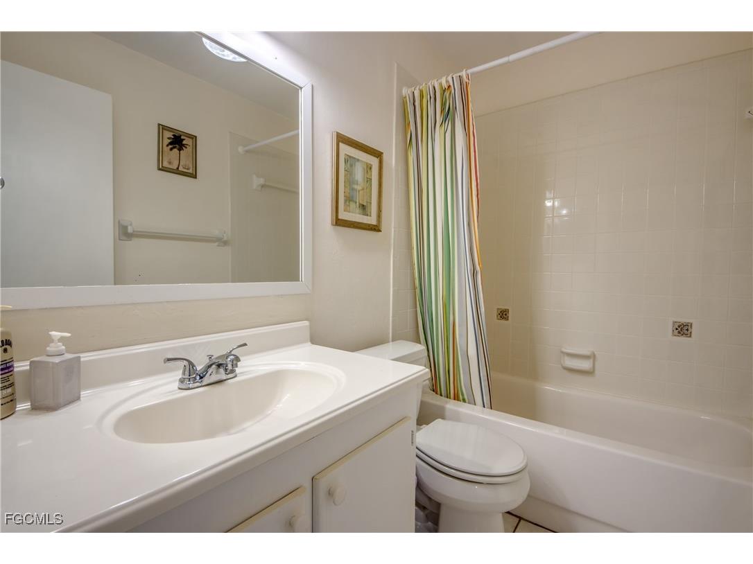 909 SE 46th Lane #202 Cape Coral FL 33904 2025003329 image28