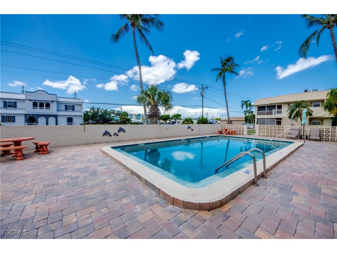 909 SE 46th Lane #202 Cape Coral FL 33904 2025003329 image34