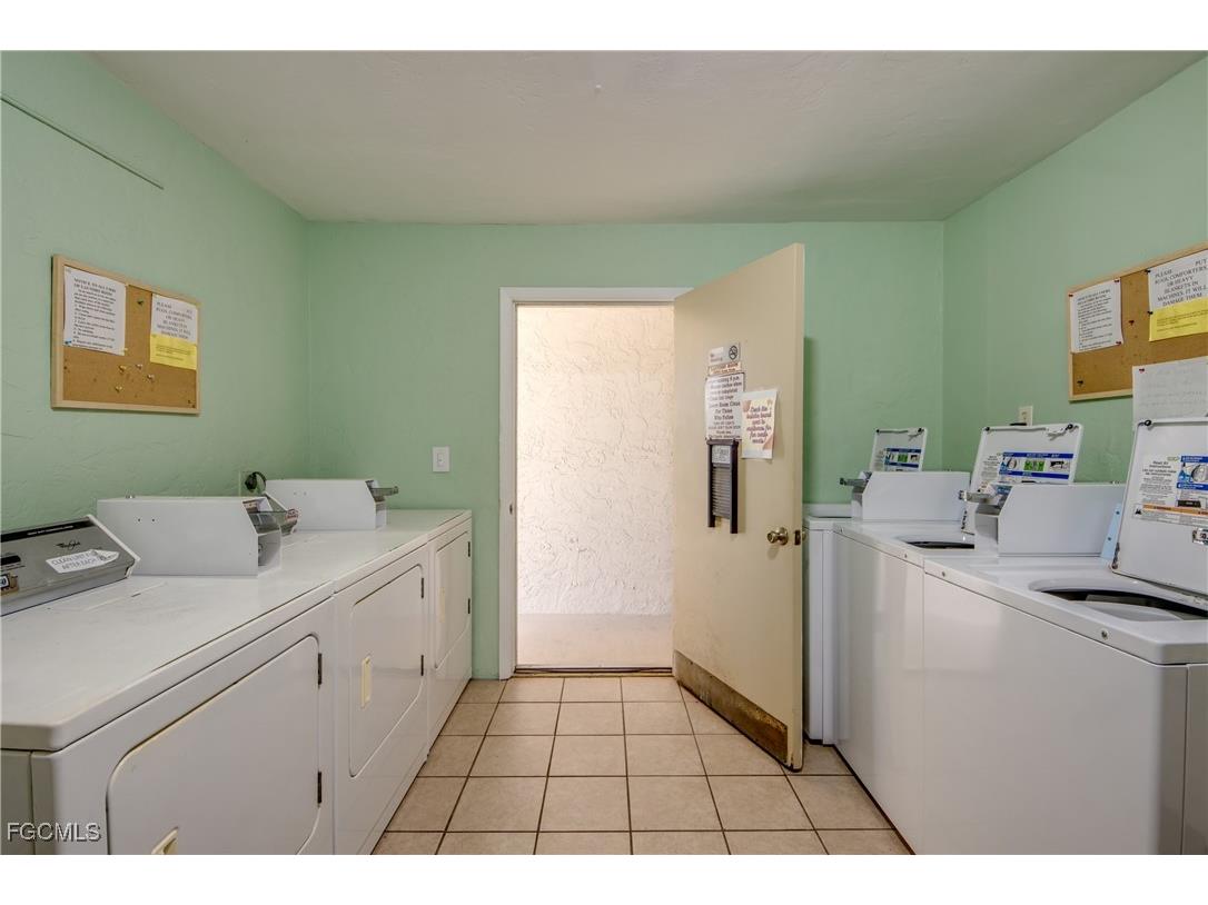 909 SE 46th Lane #202 Cape Coral FL 33904 2025003329 image36