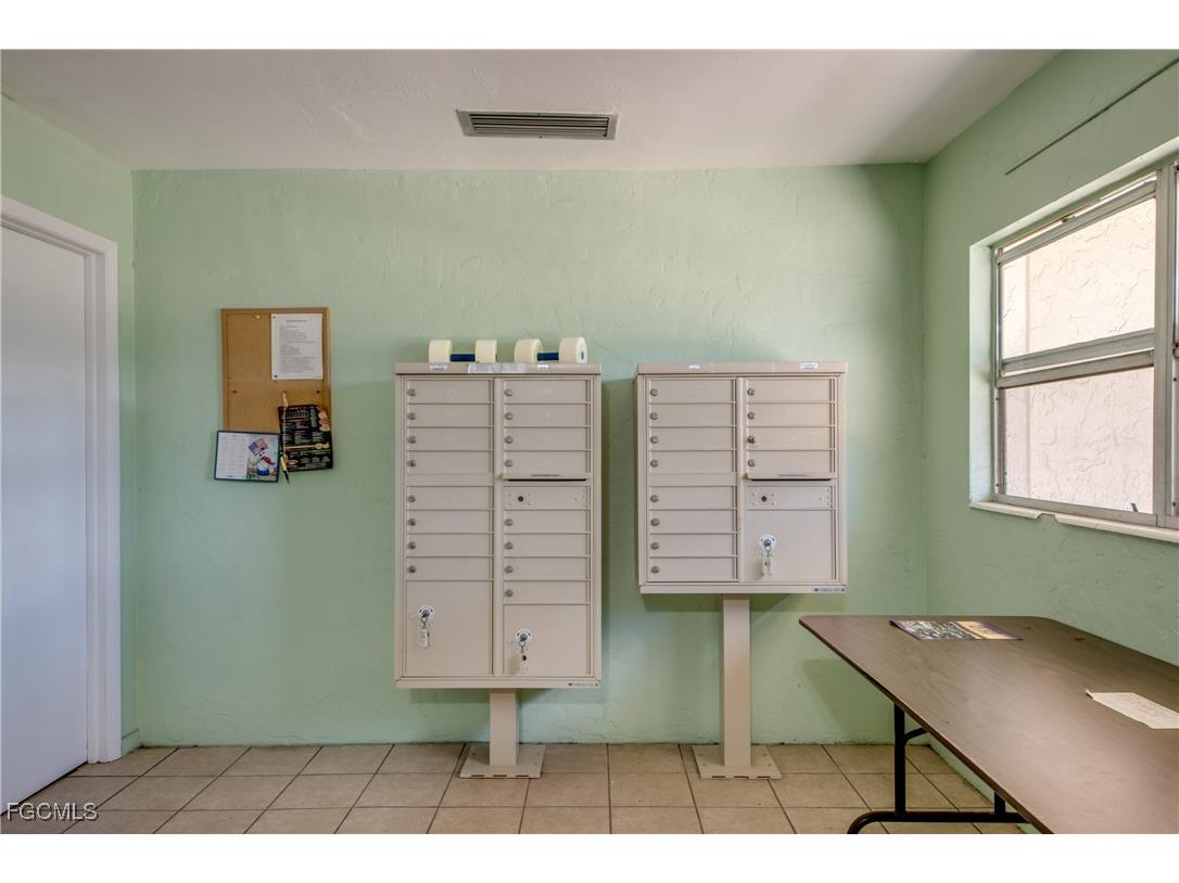 909 SE 46th Lane #202 Cape Coral FL 33904 2025003329 image37