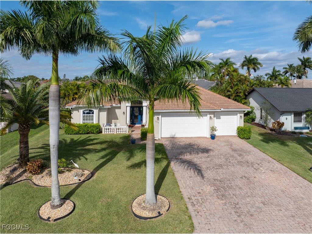 909 SW 22nd Terrace Cape Coral FL 33991 2025024621 image2