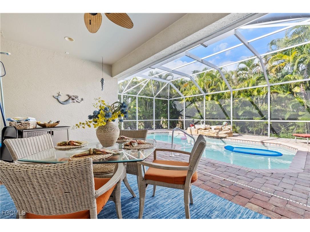 909 SW 22nd Terrace Cape Coral FL 33991 2025024621 image32