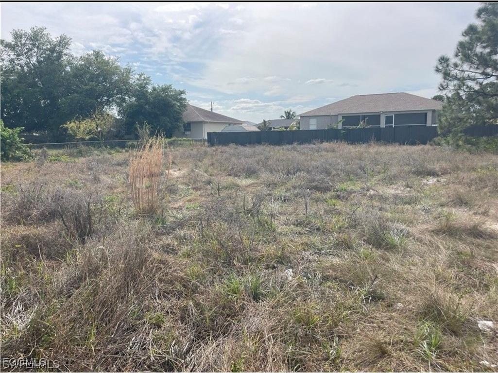 909 Sara Avenue N Lehigh Acres FL 33971 2025009894 image1