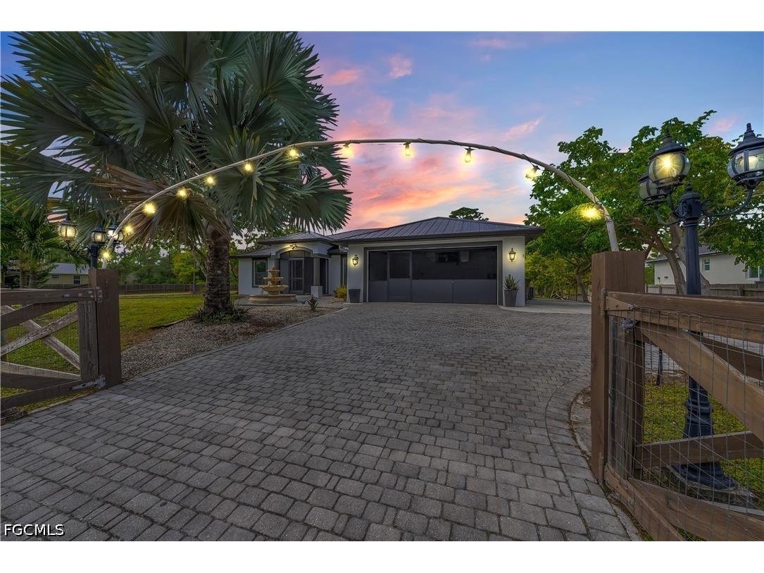 909 Williams Avenue Lehigh Acres FL 33972 2026028470 image1