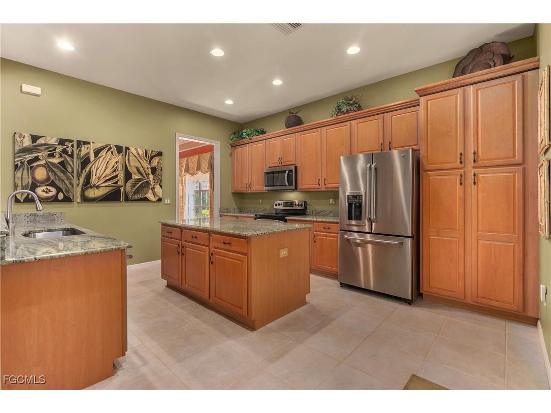 9090 Prosperity Way Fort Myers FL 33913 2026000910 image4