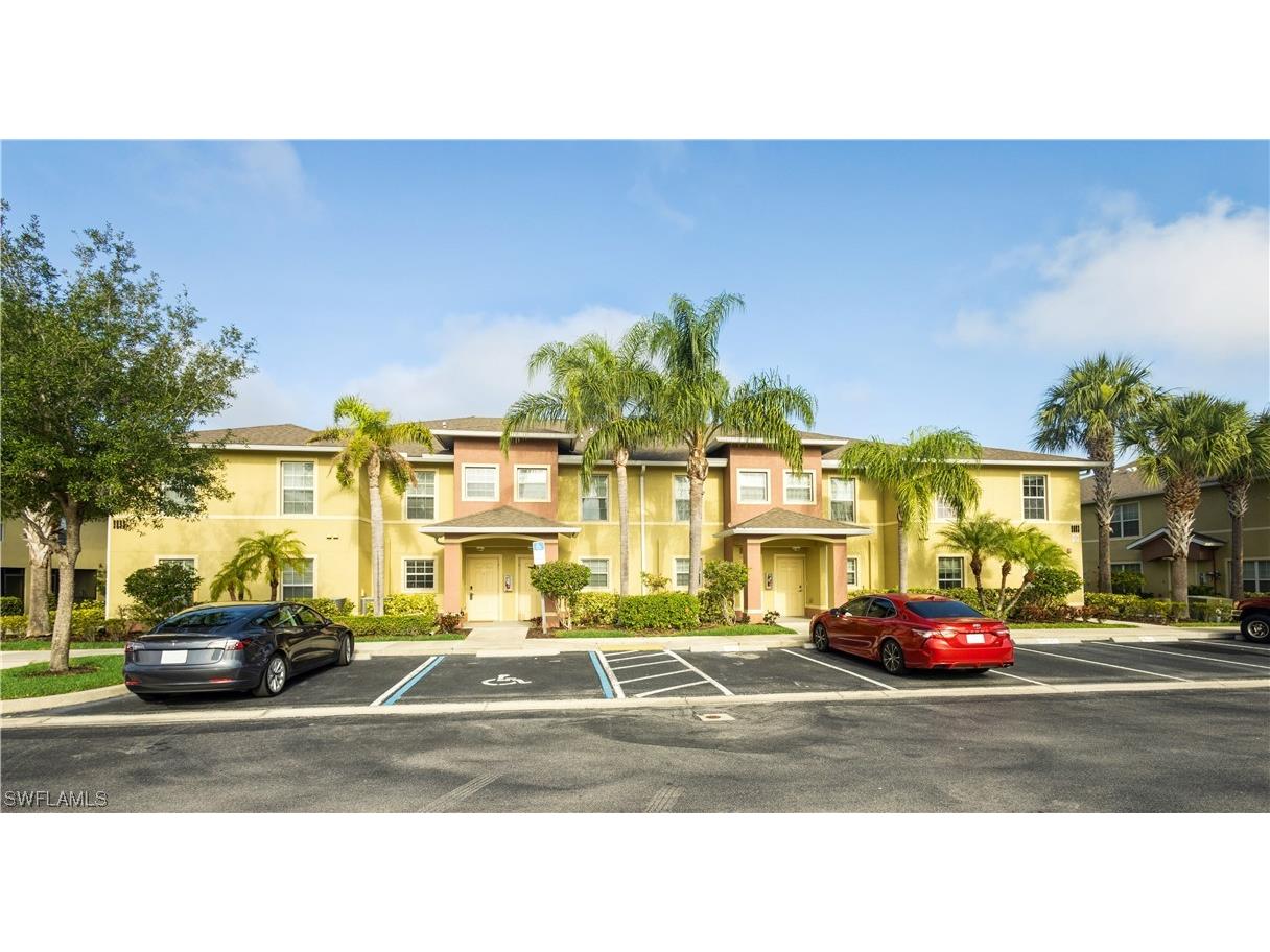 9093 Gervais Circle #1903 Naples FL 34120 223039772 image1