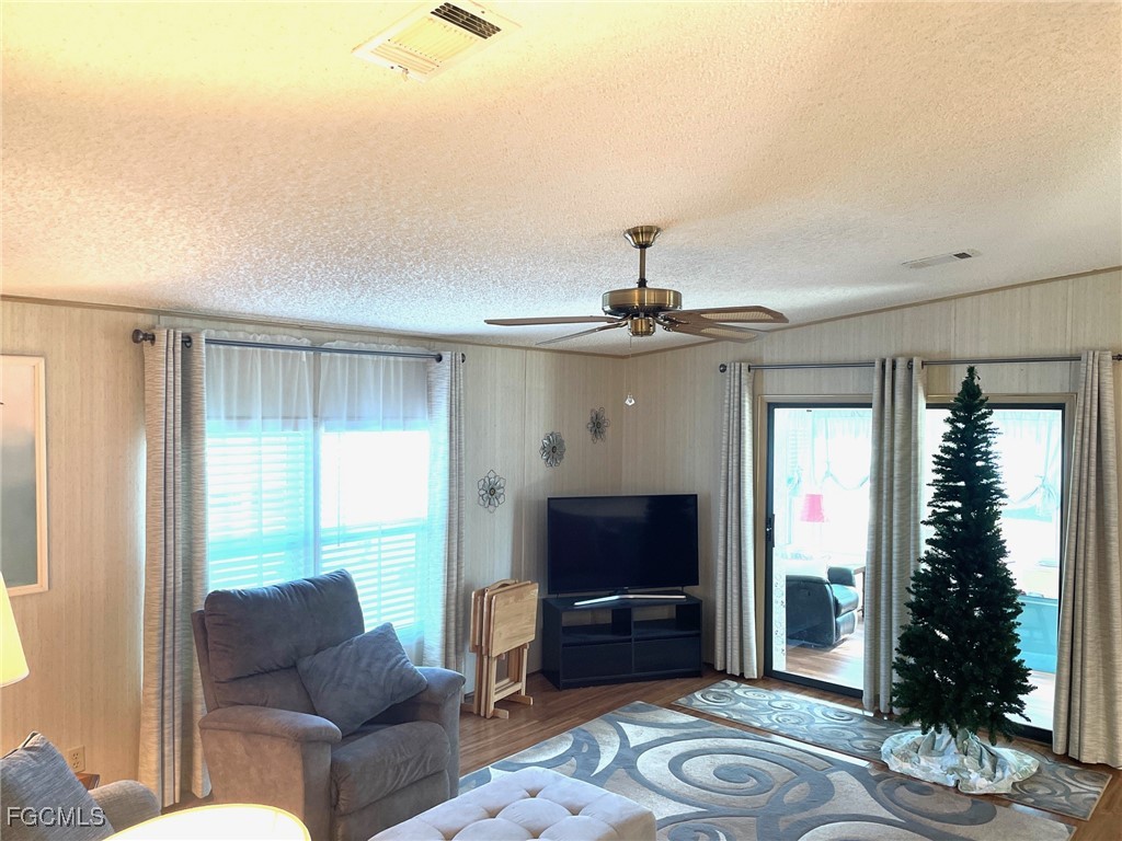 9097 Flamingo Circle North Fort Myers FL 33903 224093844 image5