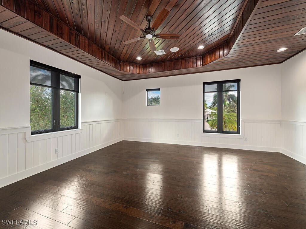 9099 The Lane Naples FL 34109 224074706 image19