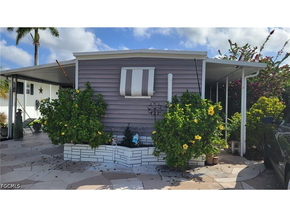 91 Sun Circle Fort Myers FL 33905 2026015556 image1