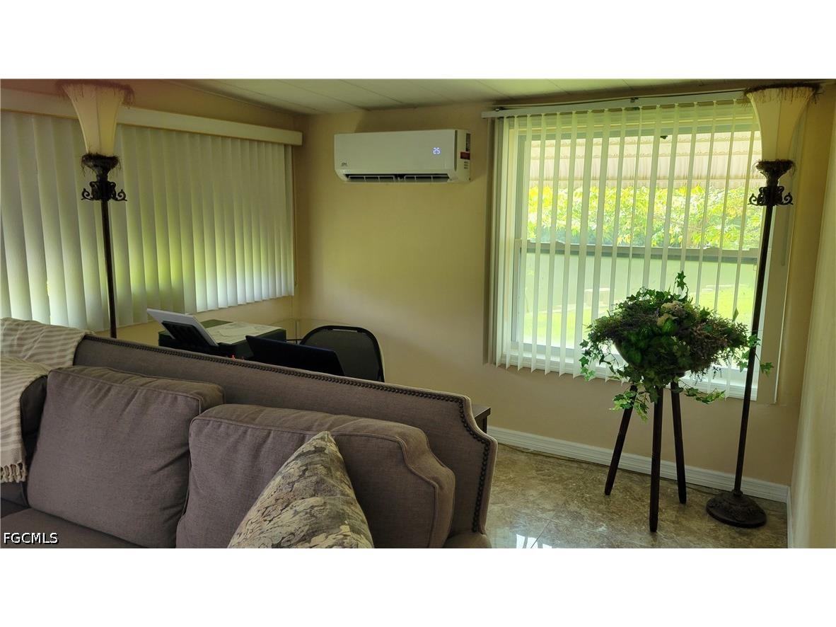 91 Sun Circle Fort Myers FL 33905 2026015556 image11