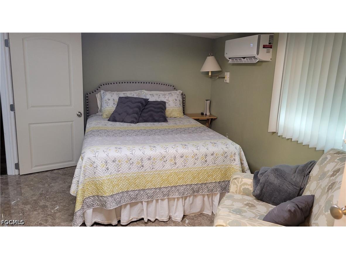 91 Sun Circle Fort Myers FL 33905 2026015556 image13