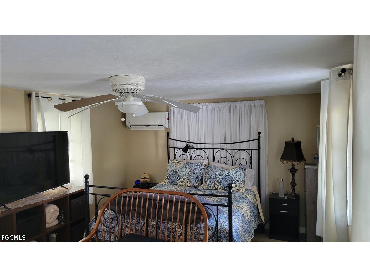 91 Sun Circle Fort Myers FL 33905 2026015556 image16