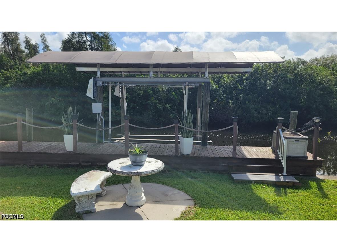 91 Sun Circle Fort Myers FL 33905 2026015556 image5
