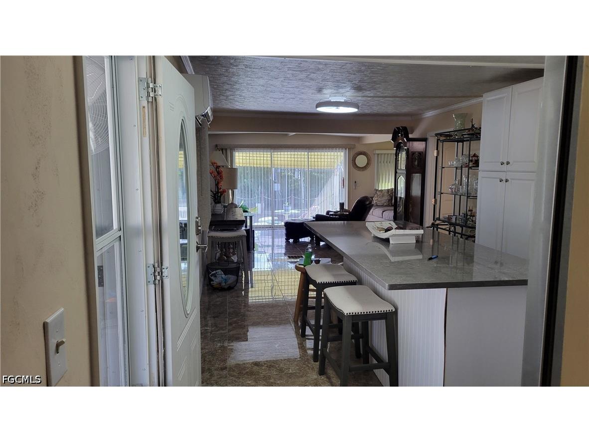 91 Sun Circle Fort Myers FL 33905 2026015556 image8