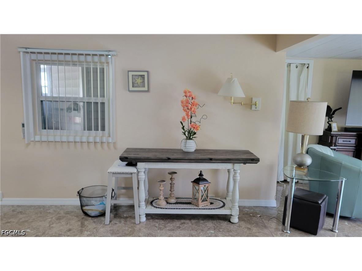 91 Sun Circle Fort Myers FL 33905 2026015556 image9