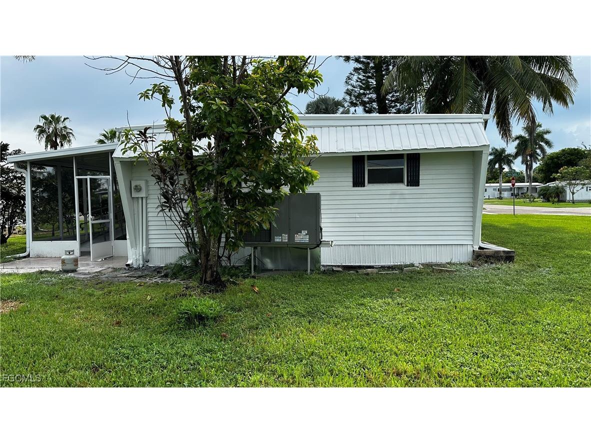 91 Twin Palms Drive Naples FL 34114 2025009678 image11