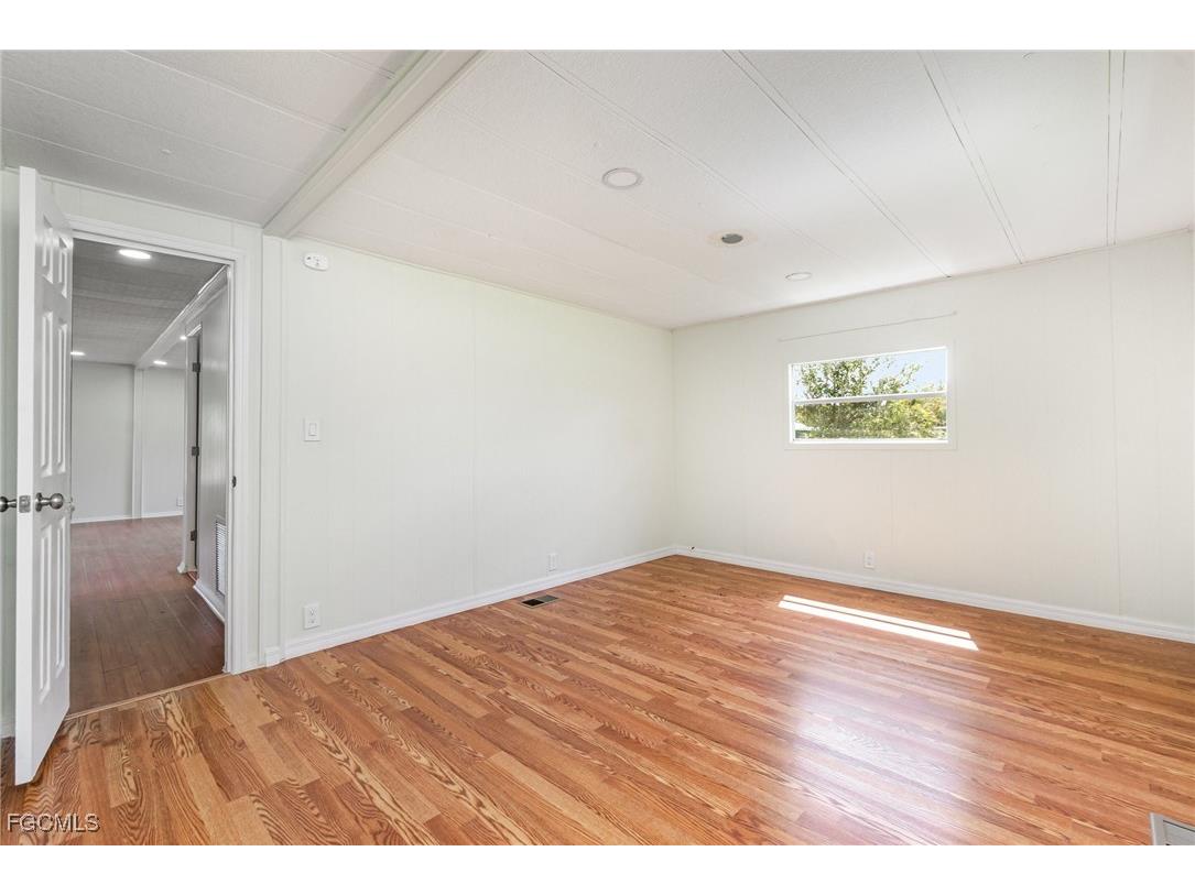 91 Twin Palms Drive Naples FL 34114 2025009678 image13