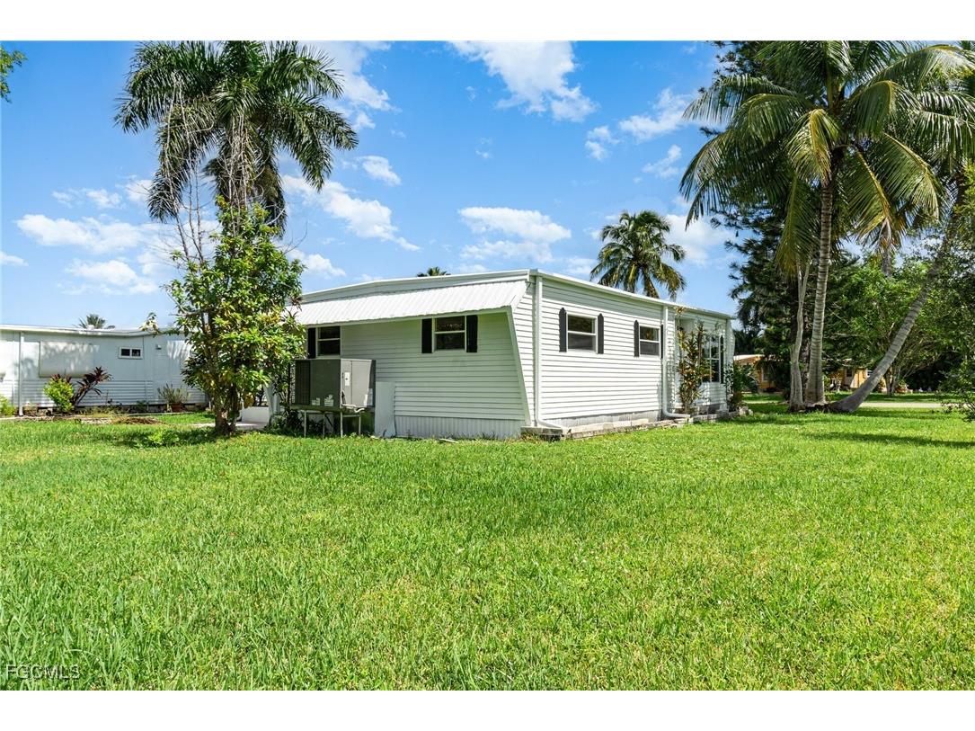 91 Twin Palms Drive Naples FL 34114 2025009678 image31