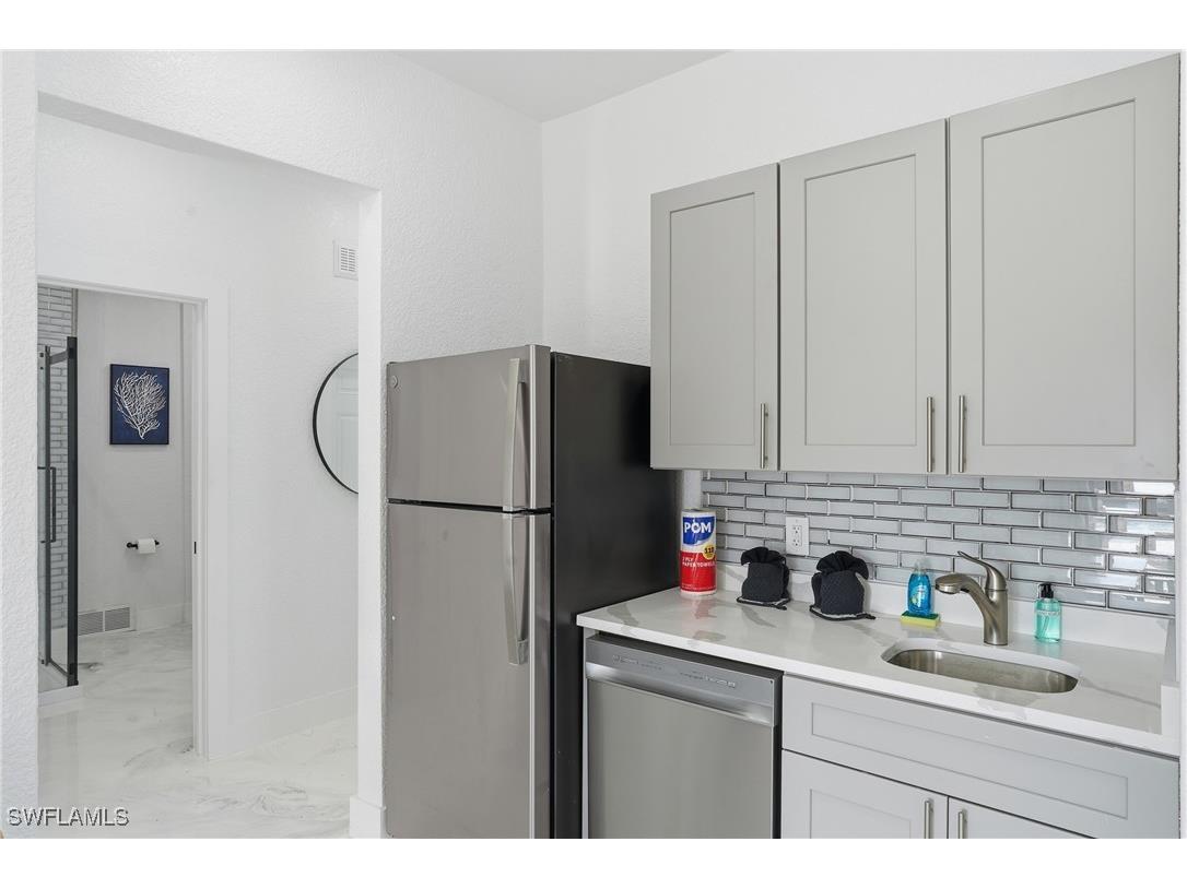 910 3rd Street Fort Myers Beach FL 33931 226004501 image24