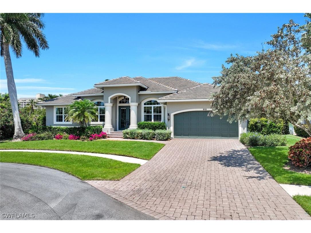 910 Montego Court Marco Island FL 34145 224033754 image1