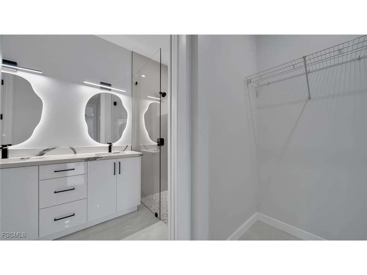 910 NW 36th Place Cape Coral FL 33993 2025023991 image22