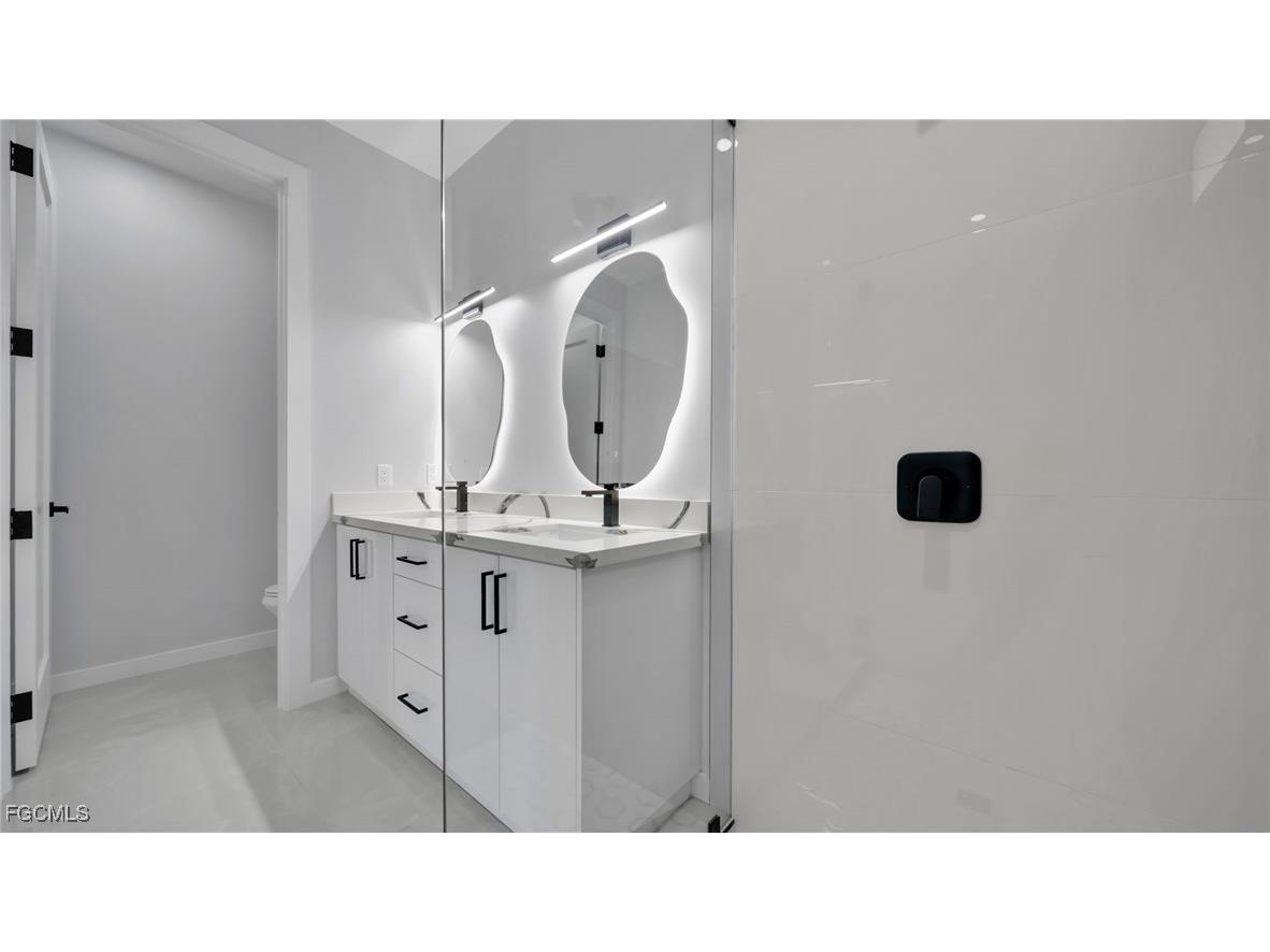 910 NW 36th Place Cape Coral FL 33993 2025023991 image25