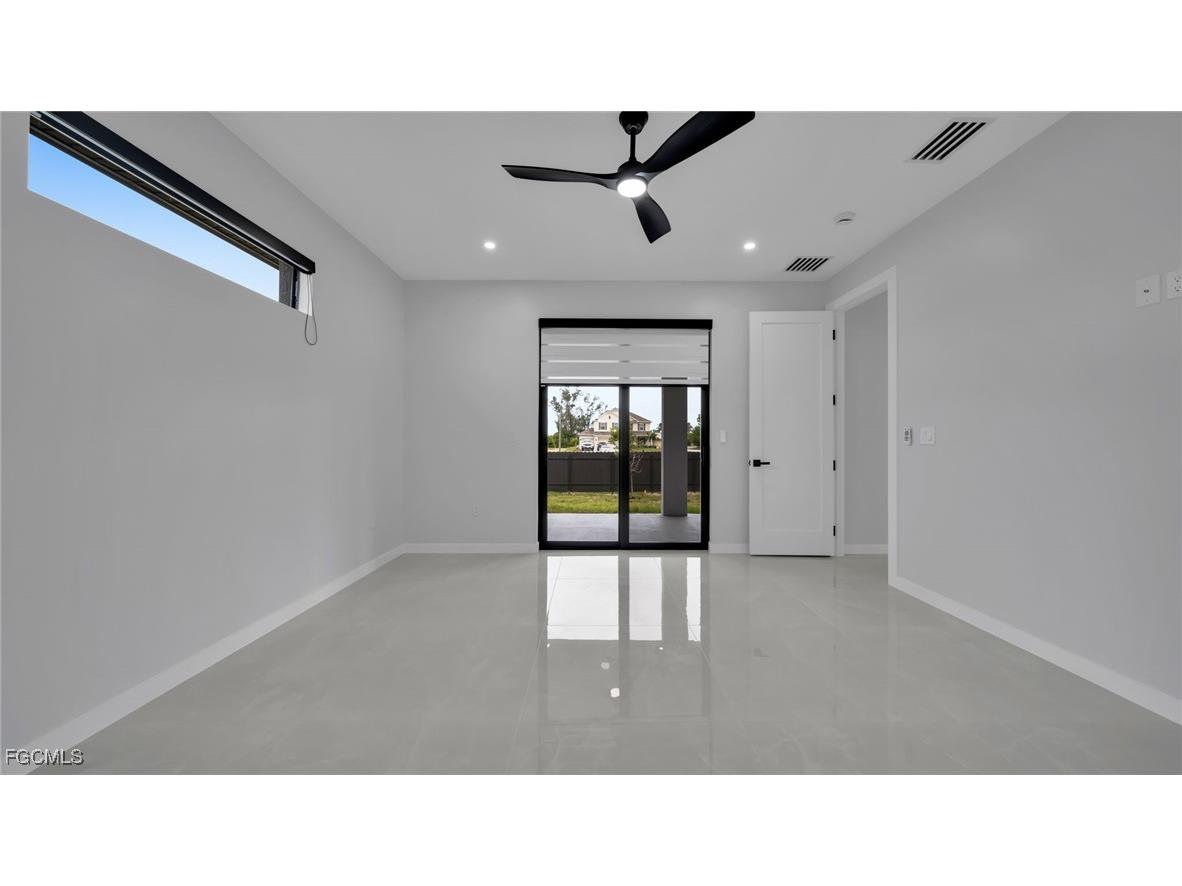 910 NW 36th Place Cape Coral FL 33993 2025023991 image27