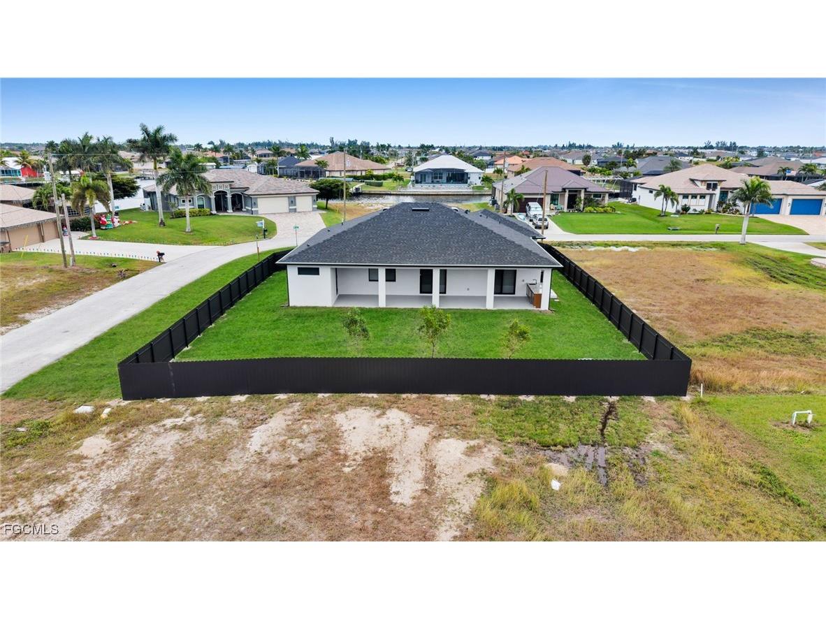 910 NW 36th Place Cape Coral FL 33993 2025023991 image44