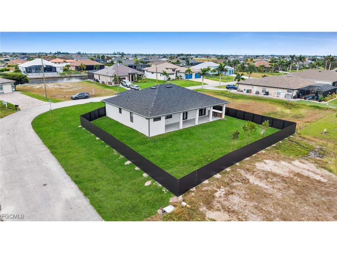 910 NW 36th Place Cape Coral FL 33993 2025023991 image45