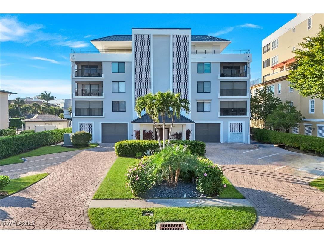 910 Panama Court #402 Marco Island FL 34145 225084537 image1