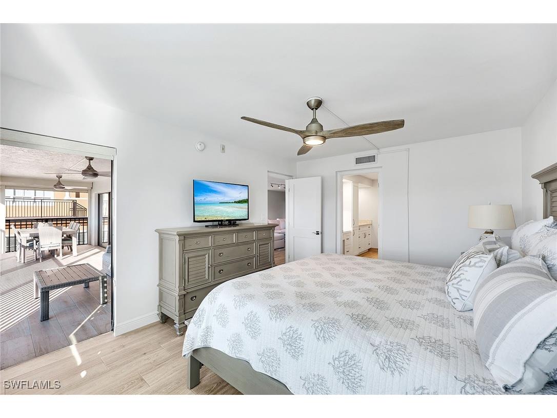 910 Panama Court #402 Marco Island FL 34145 225084537 image21
