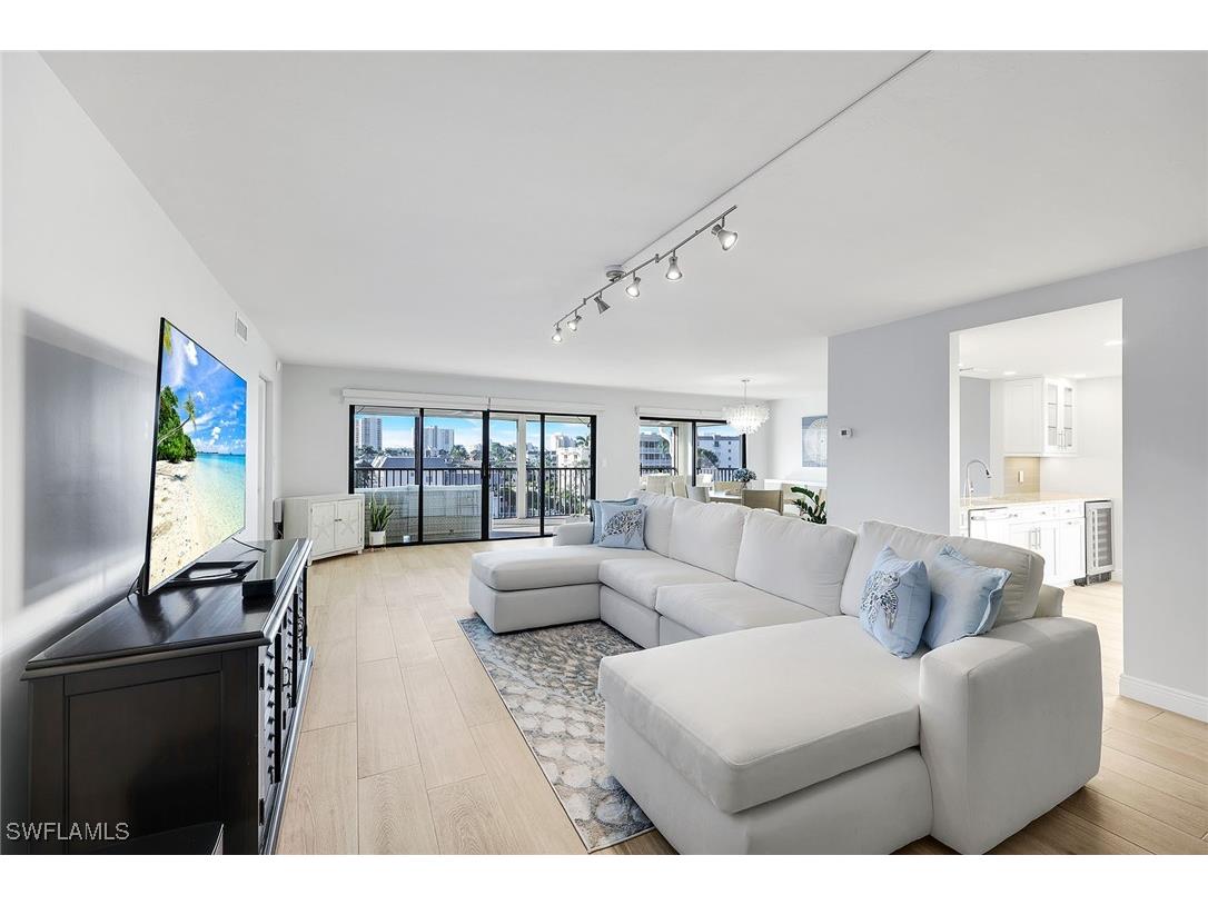 910 Panama Court #402 Marco Island FL 34145 225084537 image6