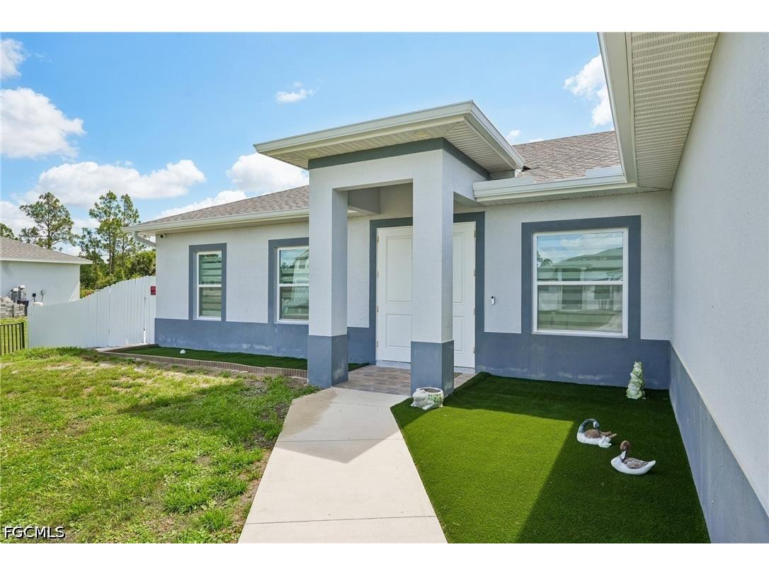 910 Richmond Avenue N Lehigh Acres FL 33972 2026021944 image18