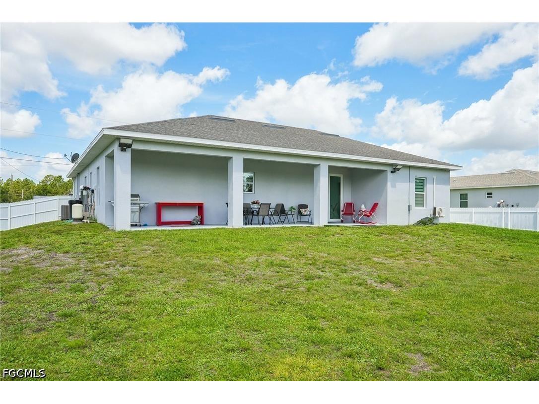 910 Richmond Avenue N Lehigh Acres FL 33972 2026021944 image32