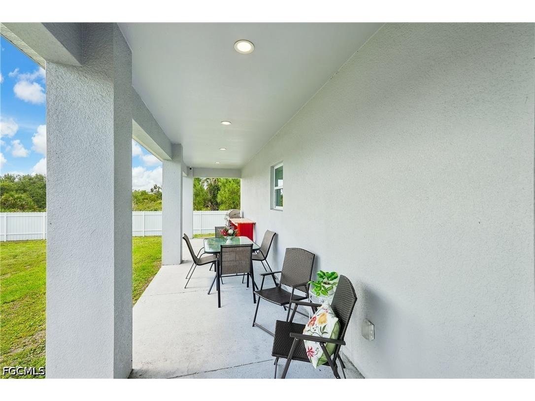 910 Richmond Avenue N Lehigh Acres FL 33972 2026026313 image31