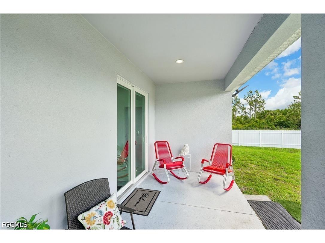 910 Richmond Avenue N Lehigh Acres FL 33972 2026026313 image32