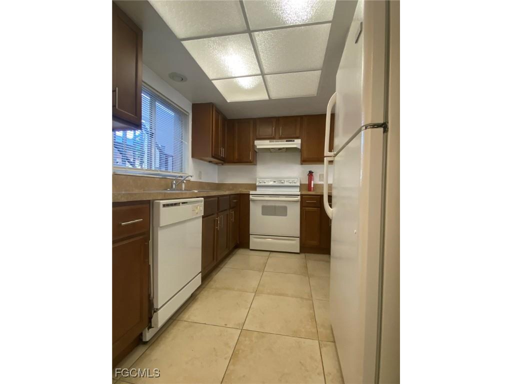 910 SE 14th Terrace #2 Cape Coral FL 33990 2025006836 image4