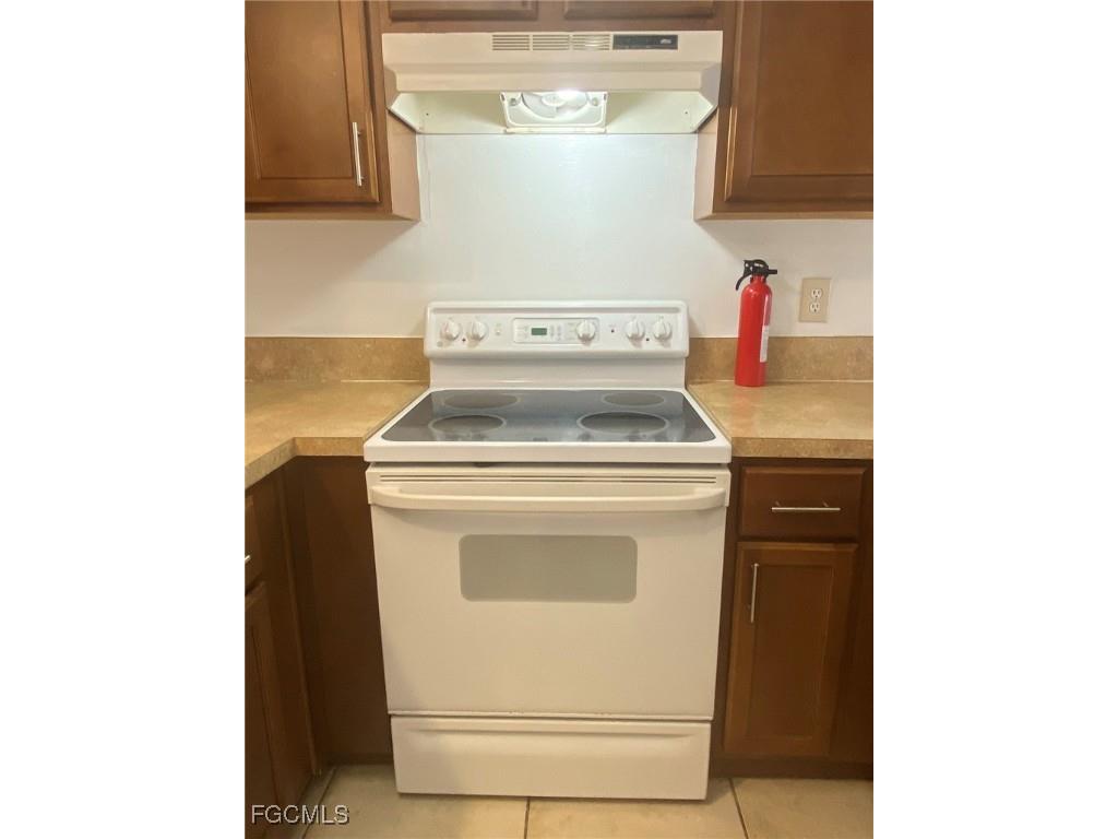 910 SE 14th Terrace #2 Cape Coral FL 33990 2025006836 image7