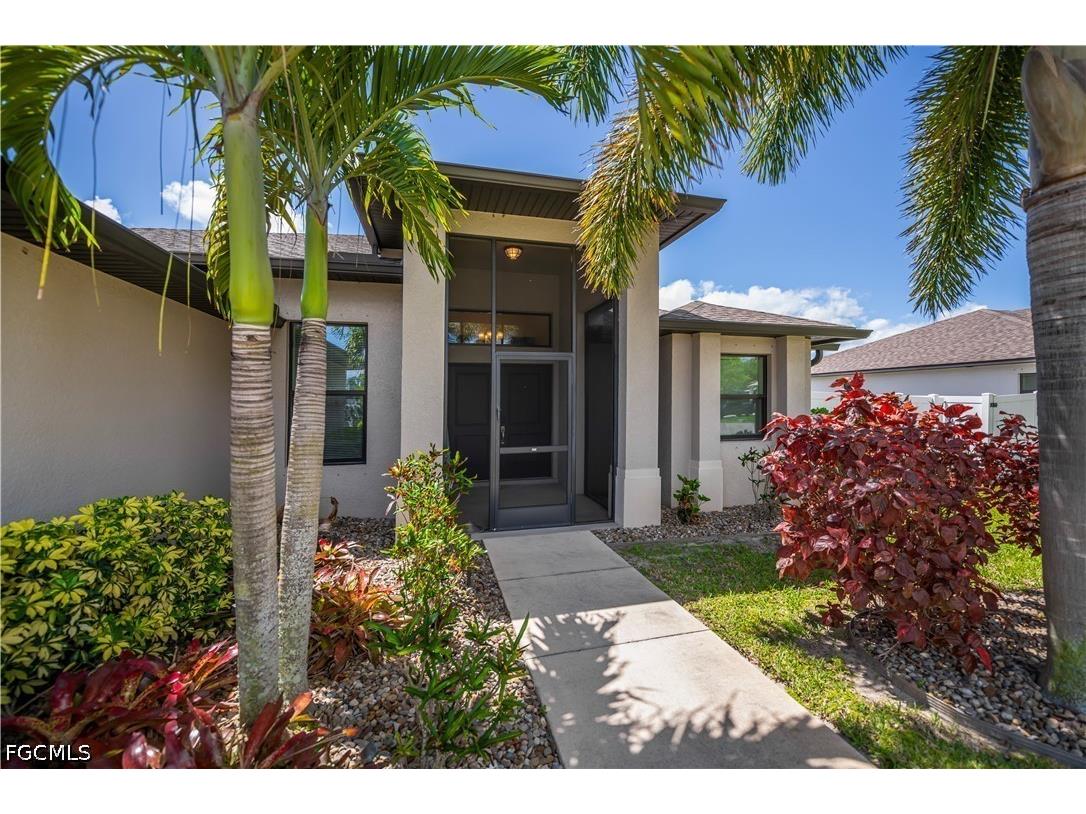 910 SW 12th Terrace Cape Coral FL 33991 2026015443 image11