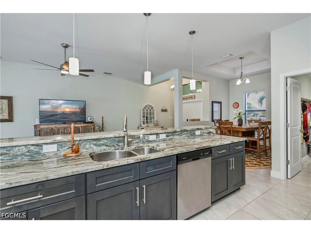910 SW 12th Terrace Cape Coral FL 33991 2026015443 image15