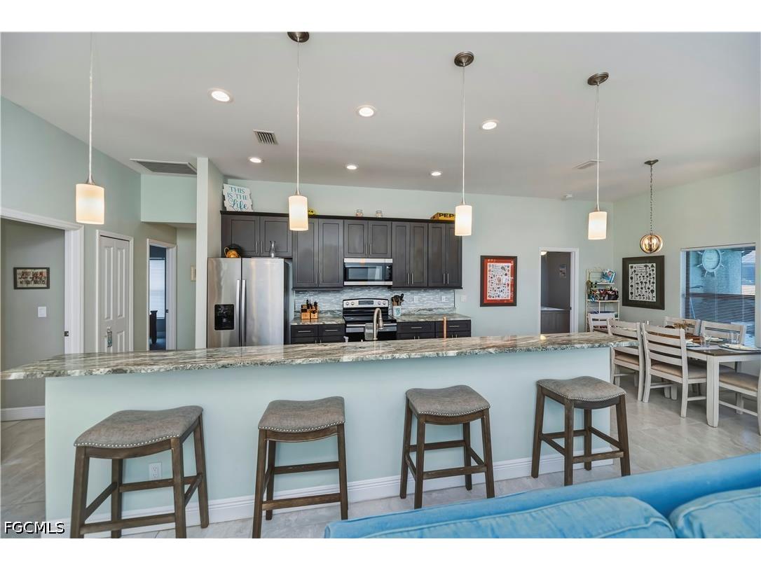 910 SW 12th Terrace Cape Coral FL 33991 2026015443 image19